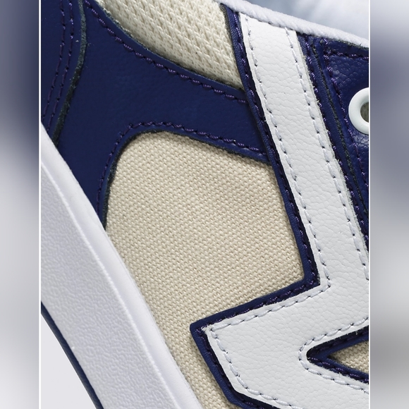 Vans Lowland Comfy Cush *NWT in Box* - Picture 5 of 11